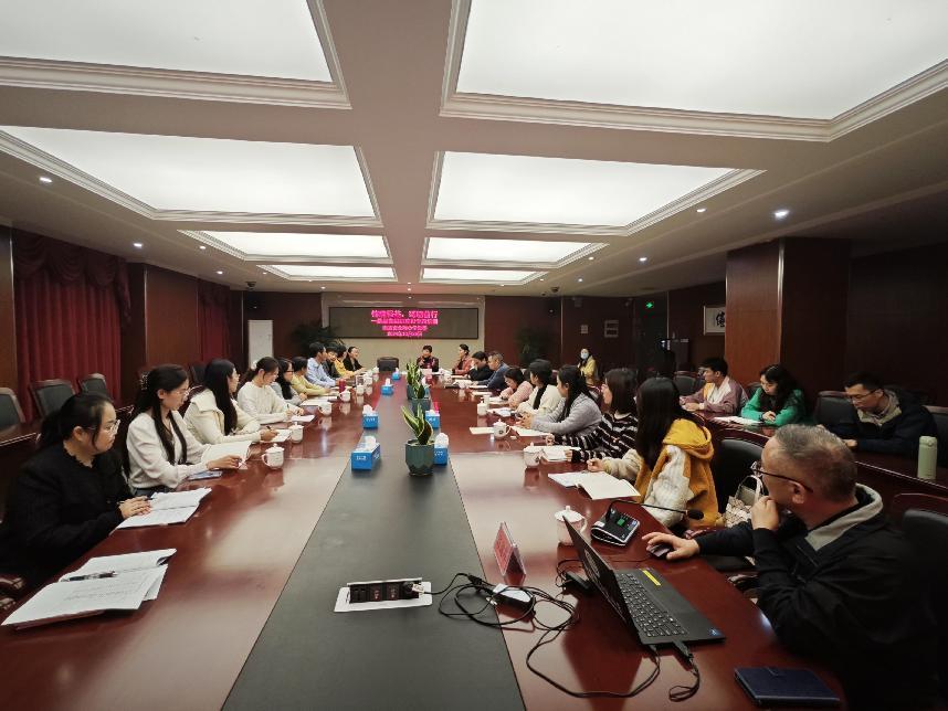 金陵小学党委开展基层党组织建设专题培训会_html_51e450e5.jpg