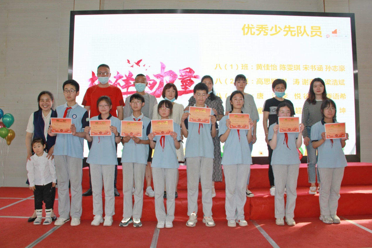 c29-4 诵扬红色精神，唱响红色歌谣_html_7a21cbf2.jpg