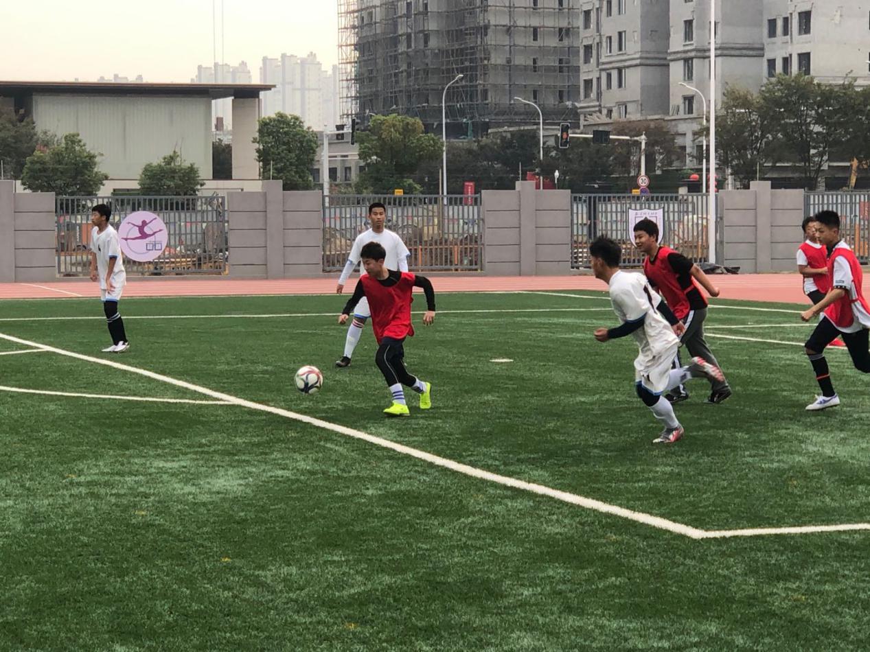 校际足球友谊赛_html_m66544760.jpg