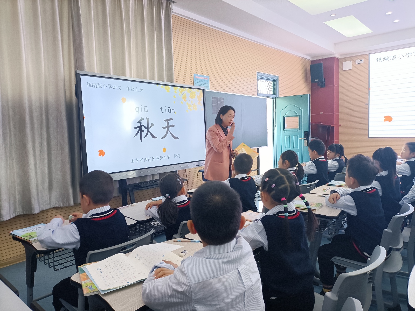2.钟莉.jpg