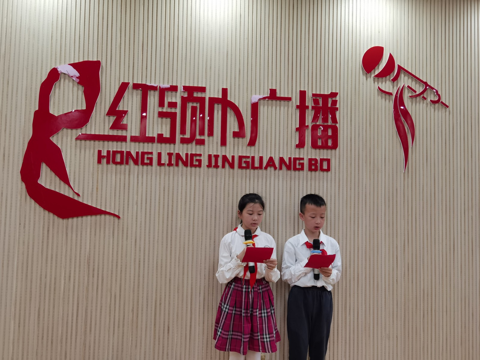 【花港一小】送人玫瑰手留香——花港一小第七周主题升旗仪式