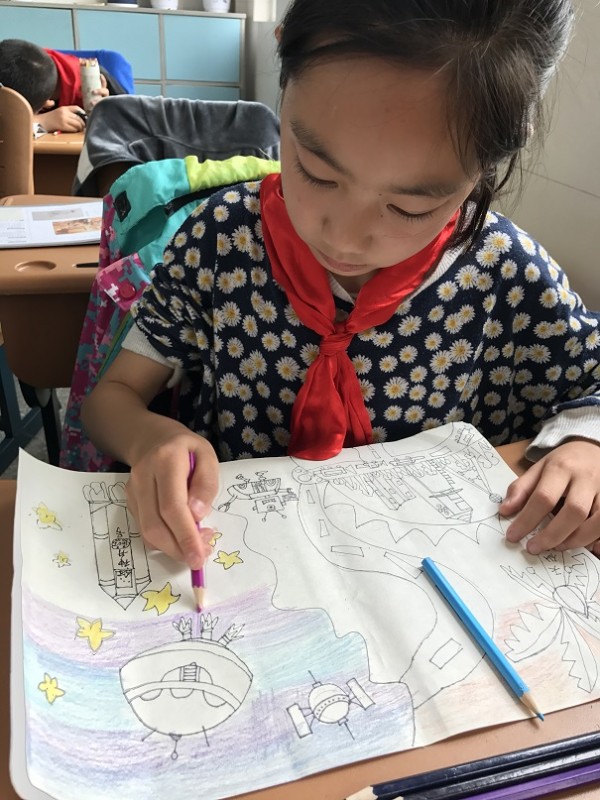 【花港一小】“创新放飞梦想 科技引领未来”科技节系列活动——我是创意小画家