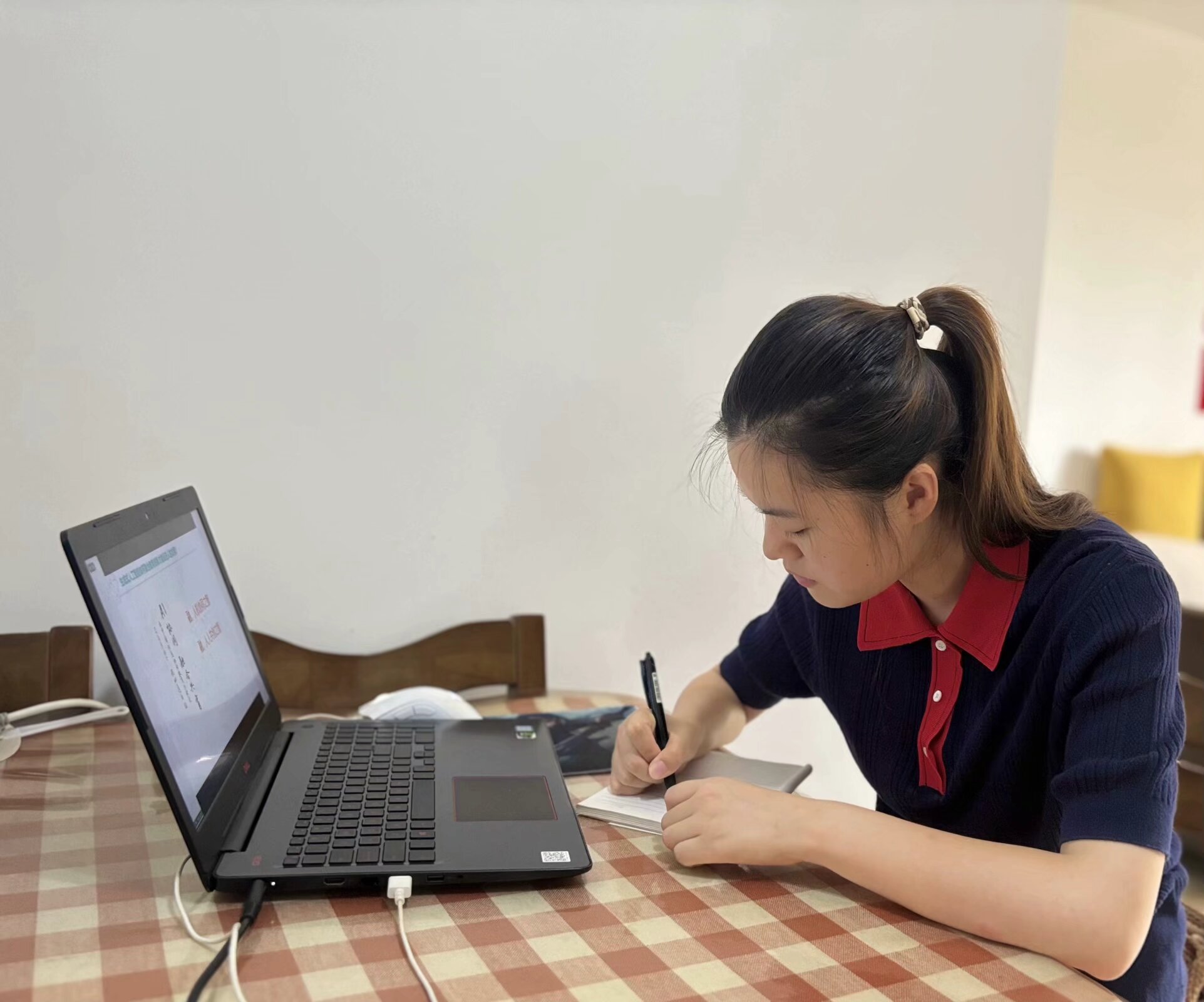 【花港一小】AI协同 融合共育 ——记花港一小全体教师线上学习“融智教育行动计划”发布会
