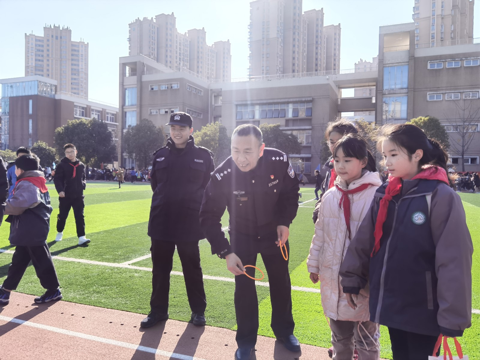 【花港一小】与法同行 健康成长——花港一小法治宣传教育讲座