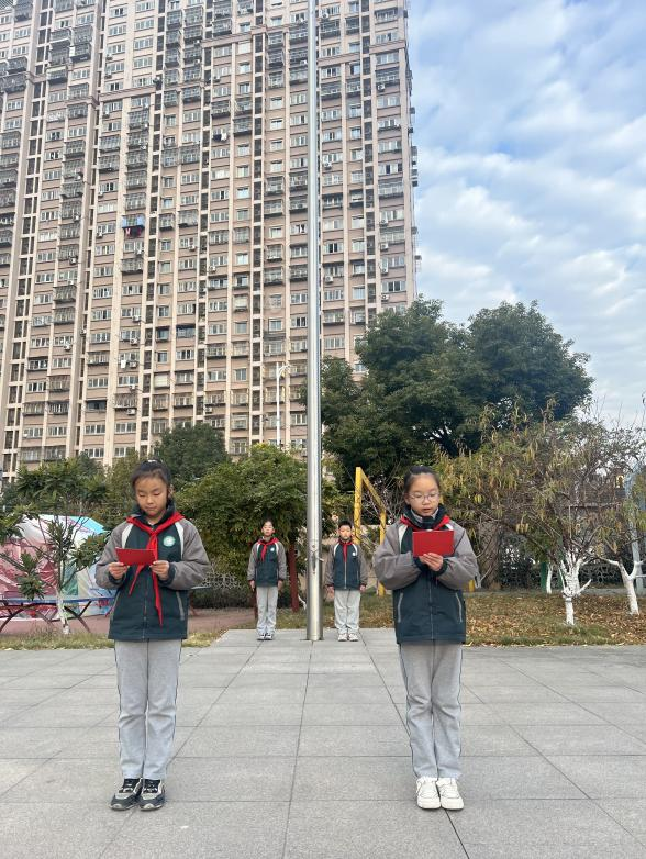 【花港一小】与法同行 花港第一小学第十四周升旗仪式