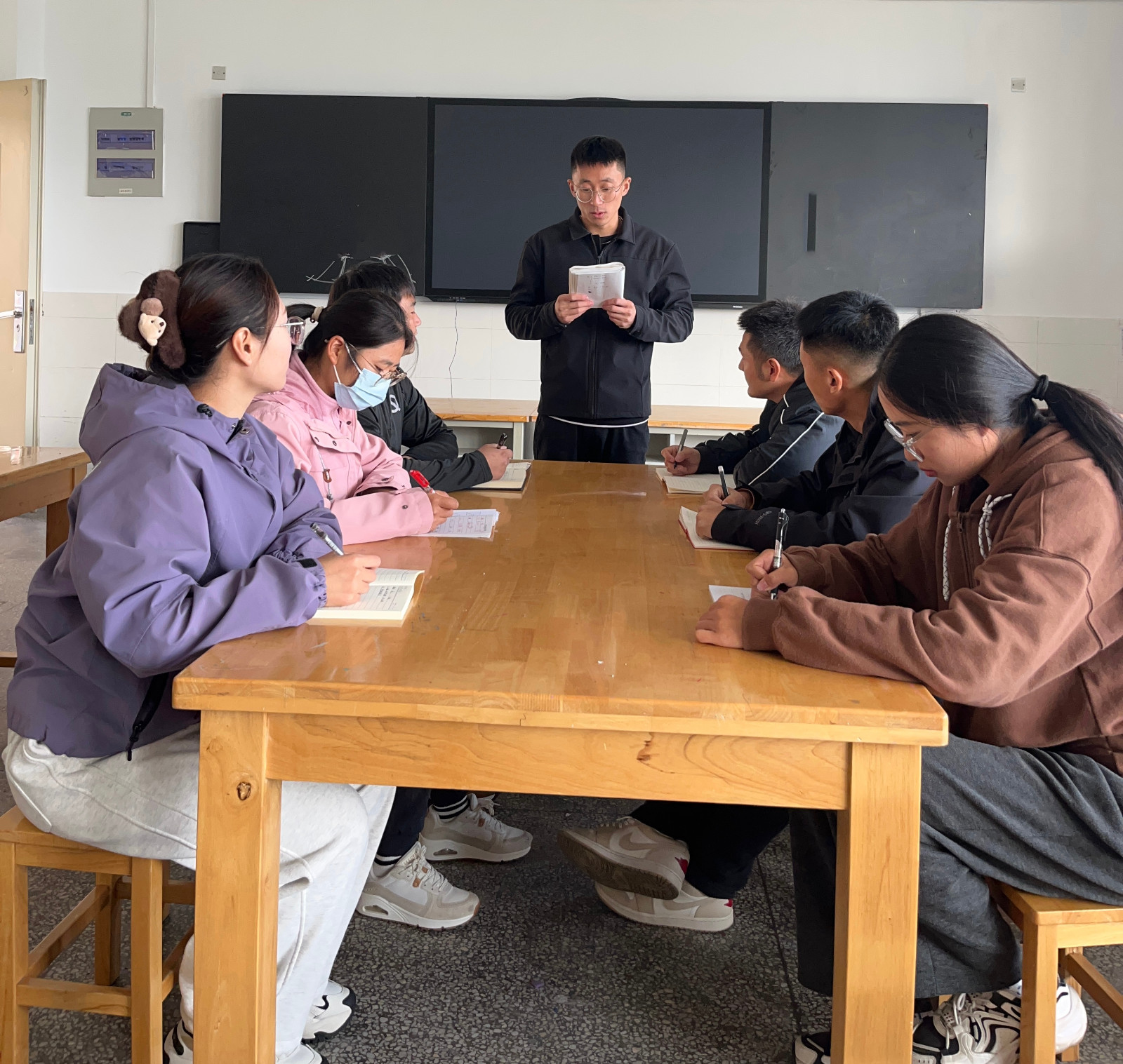 体育.jpg 体育.jpg