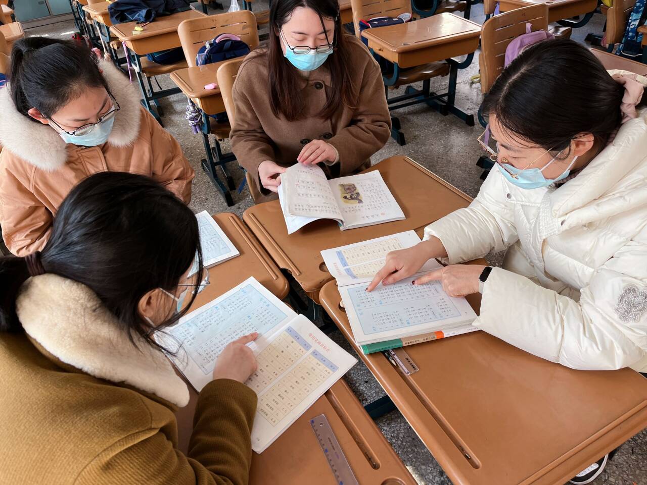 语文组1.JPG