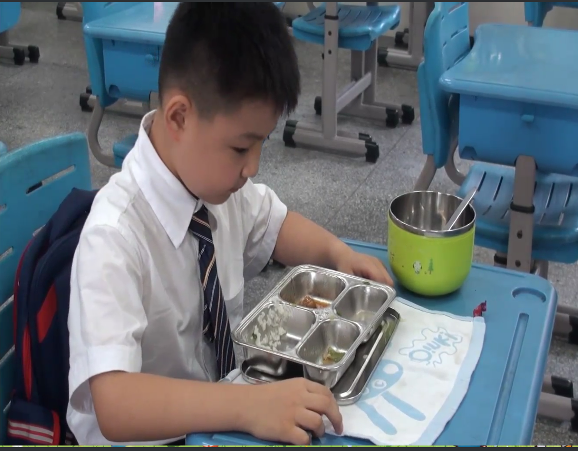 观看视频了解小学生活1.png