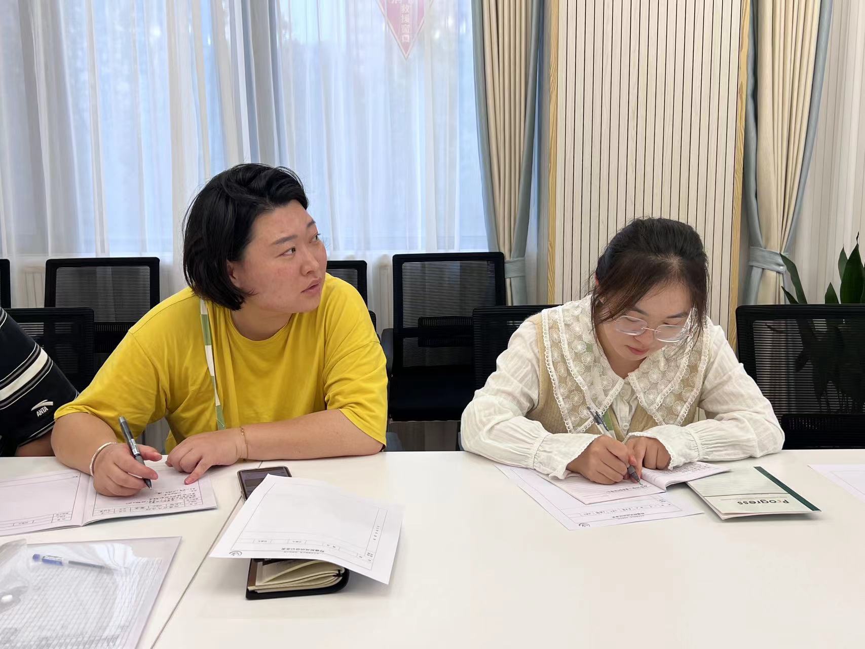守师德初心 绽师德之美_html_3847ebe1.jpg