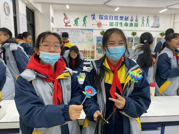 【纯正迈初·教学】落实实验教学，培育科学素养_html_14b32e38.jpg