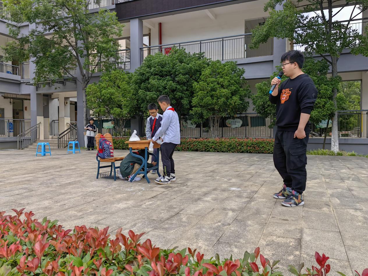 23.5月地震演练新闻稿_html_m1298de7a.jpg