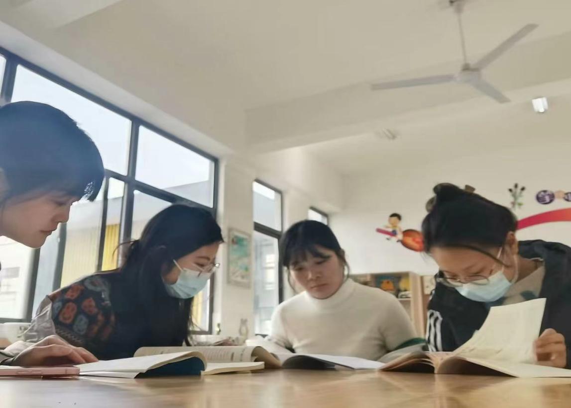 集众人智慧，备精彩课堂_html_mfe38e26.jpg