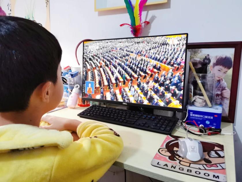 10.16喜迎二十大，阔步新征程_html_33d74718.jpg
