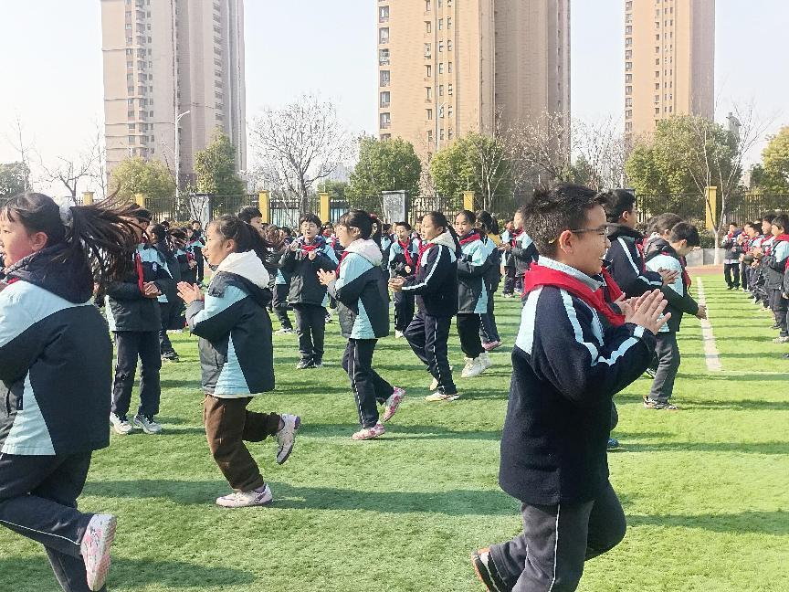 【正学丁三· 教学】阳光大课间，活力满校园(3)_html_m10d5a527.jpg