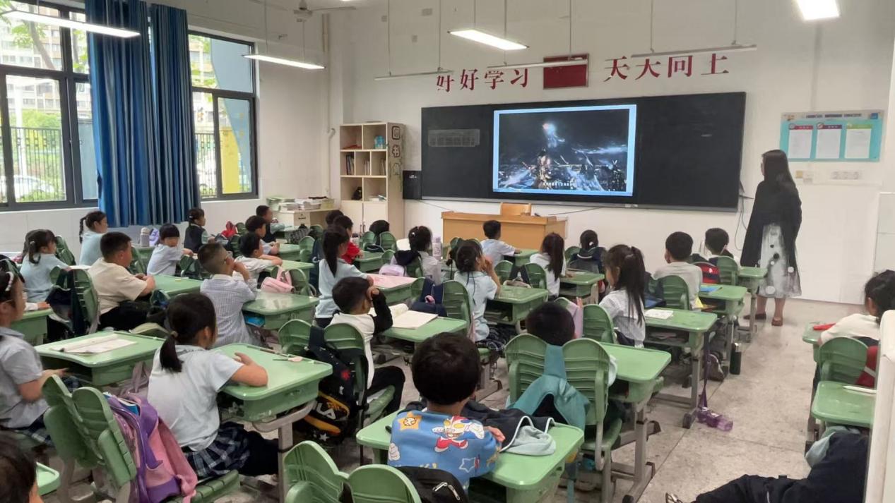 4.11班会课报道_html_47c70c8b.jpg