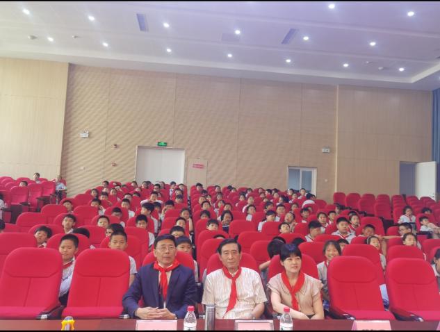 1_正学丁三·德育】携手爱德公益，共绘国画之美_html_5889ad0d.jpg
