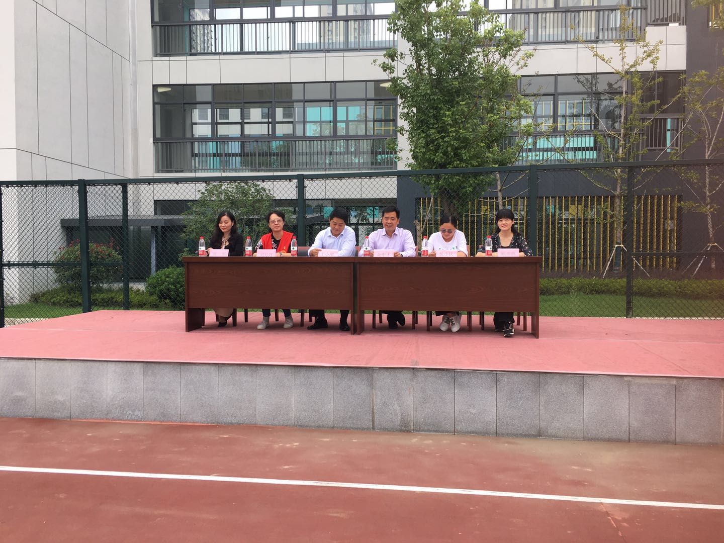 队列队形报道zg_html_1f806d83.jpg
