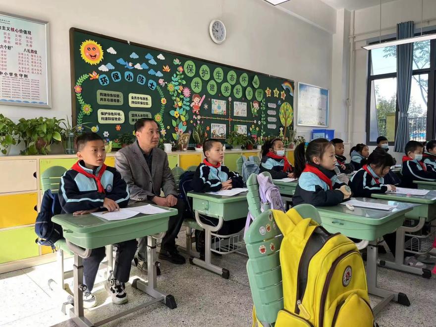 督学11月报道_html_1304d51d.jpg
