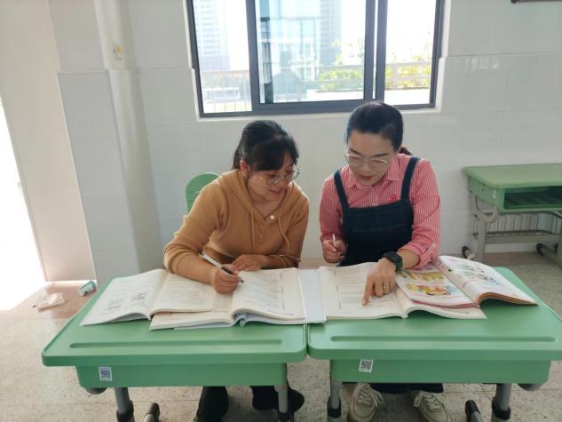 丁三小英语组第九周集体备课报道_html_72934730.jpg