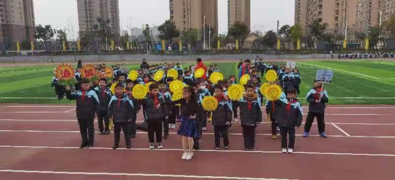 【正学丁三】运动点燃热情 校园别样风采_html_m4cb16fbe.jpg