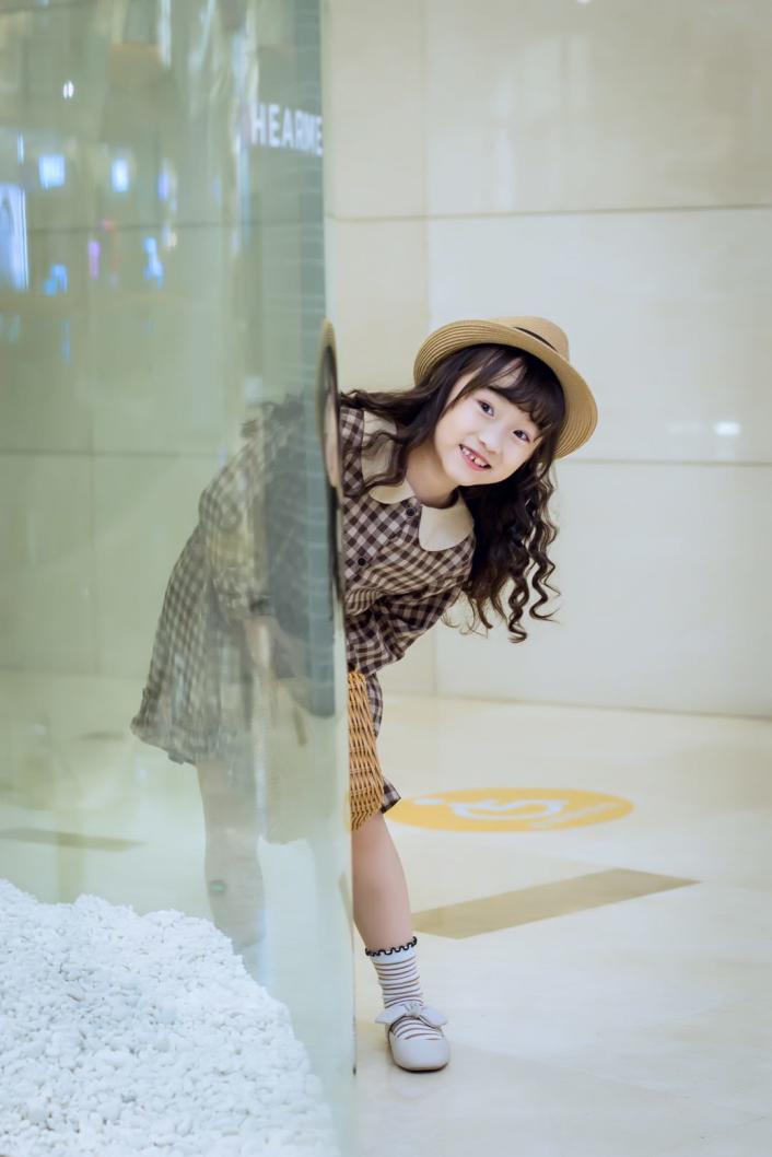十月份 每月之星_html_58d1af18.jpg