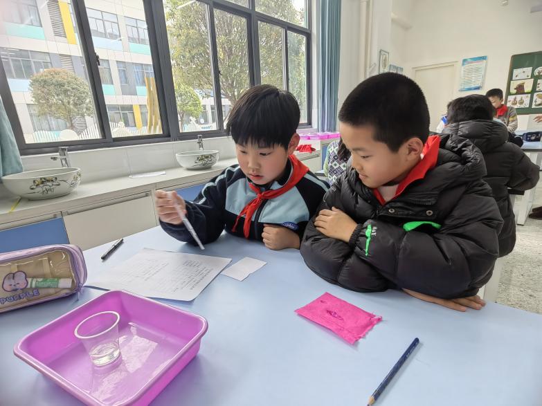 【正学丁三·教学】赛课展风采 “科学味”正浓——丁家庄第三小学科学组赛课活动侧记_html_49797c1e.jpg