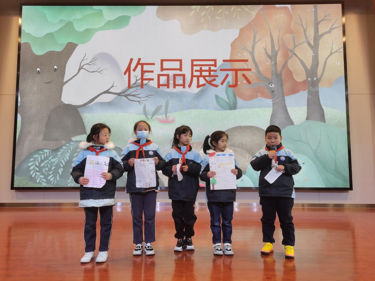 三年级读书节活动(1)_html_m73464559.jpg