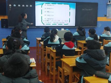 【正学丁三•教学】聚焦课程核心素养，探索单元整体教学 报道_html_8ad3d1.jpg