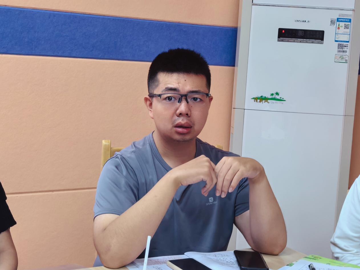 9.25数学组教研活动报道_html_7dd716be.jpg