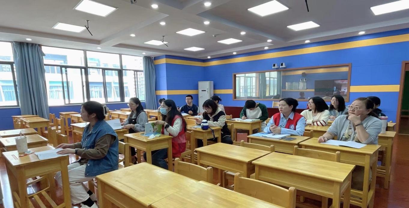 数学线上报道丁雪莲_html_m398d10d4.jpg