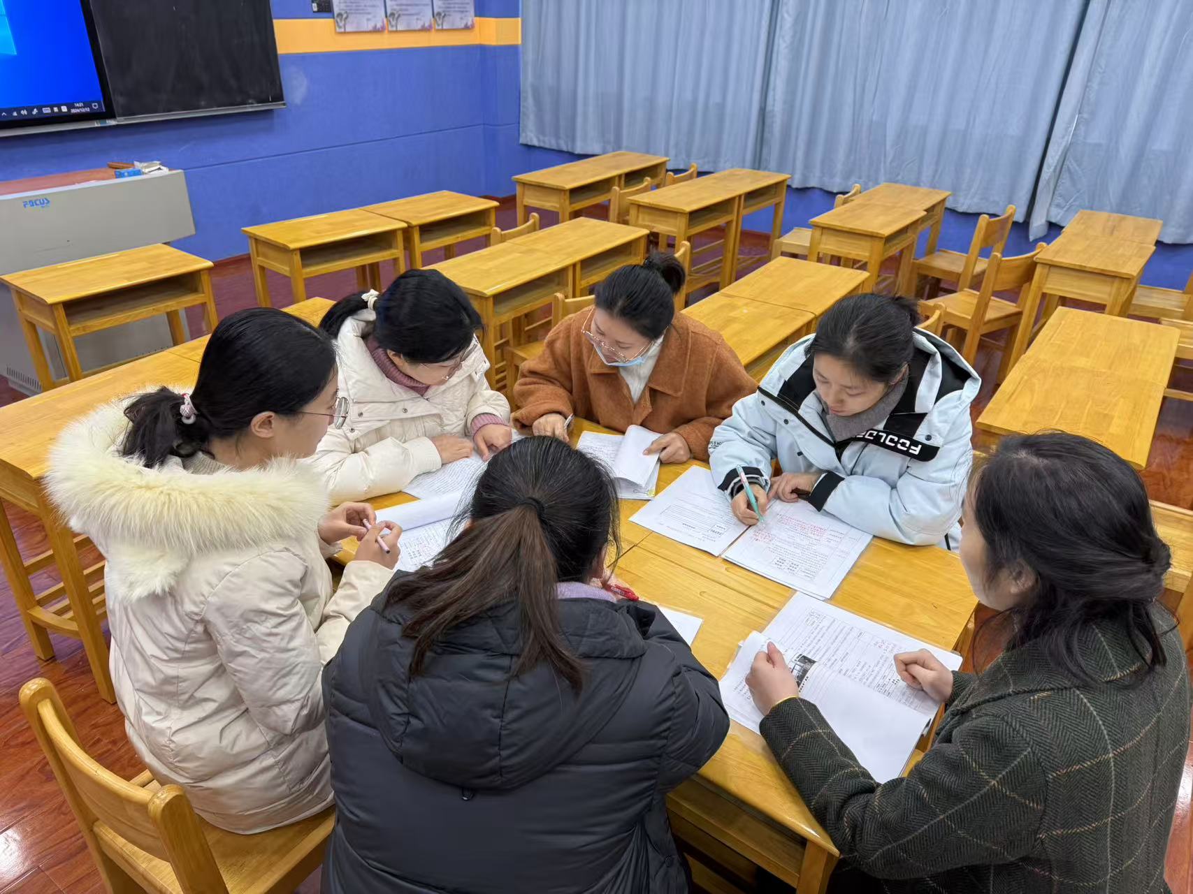 12.11集体备课报道_html_4709c355.jpg