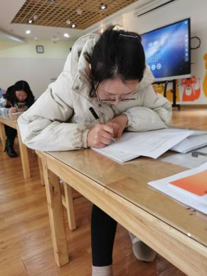 共读新闻稿（马凤娟）_html_2fb000ec.jpg