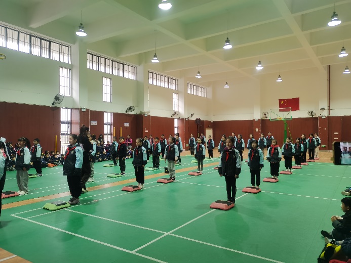 3.14大班组第一次参观小学报道_html_26030ba0.jpg