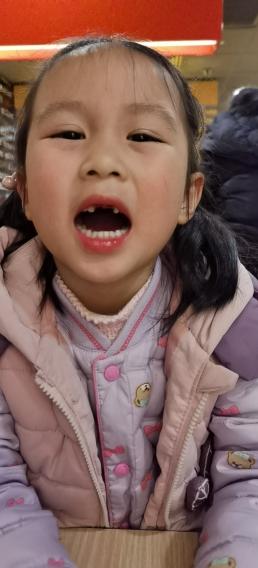 没有牙齿的大老虎新闻稿_html_2180da07.jpg