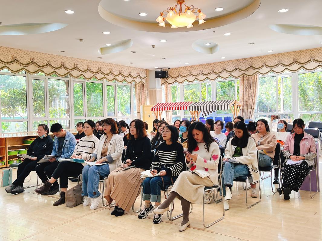 【生命迈幼·教学动态】主题审议促思考 分享交流齐成长——迈幼一园《秋天》主题初审议分享会_html_m69573a9f.jpg