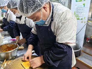 【生命迈幼·安全第一】“点”点心意，“食”刻相伴_html_15fd2ab9.jpg