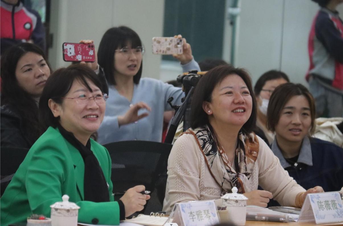 市区联动促交流，凝聚智“绘”共提升（已修改）_html_m30f1b251.jpg