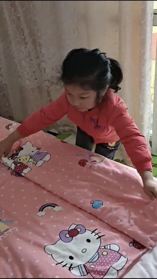 (生命迈幼·幼小衔接)家务小能手 劳动最光荣_html_148bf182.png