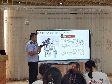 立德树人守初心，共筑网络防火墙_html_25538532.jpg