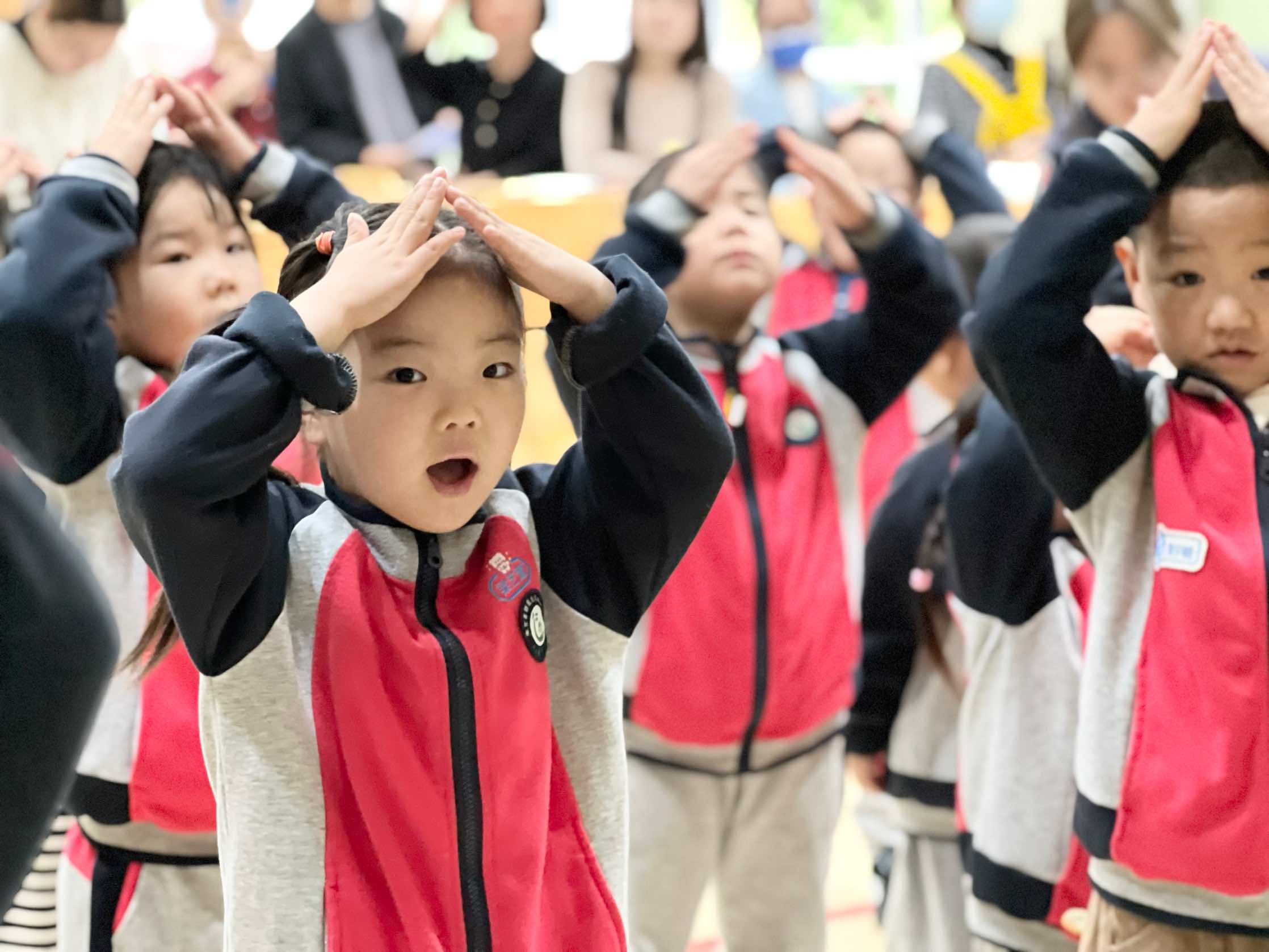 生命迈幼·校园新闻】“伴”日有约，“游”见精彩——迈幼一园小班家长开放日 (2)(1)(1)_html_119b0a62.jpg