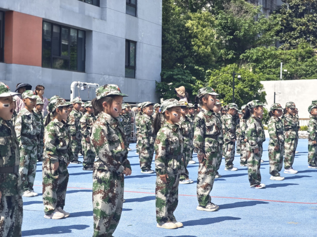 童心向军梦，磨砺共成长（2024.4.27赵华）_html_573d6777.png
