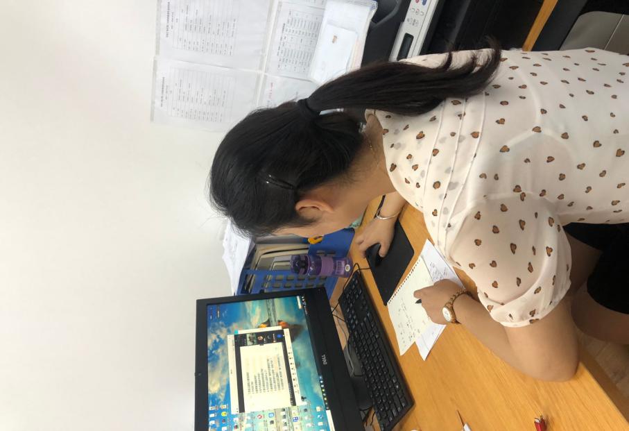 新生报道_html_m25db283.jpg