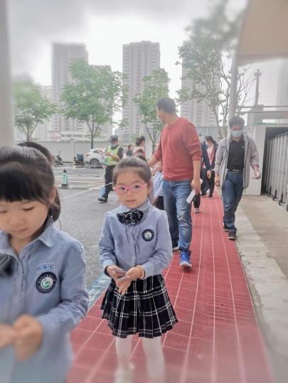 中班组家长开放日新闻稿 孙语潇_html_1eb1f8e9.jpg