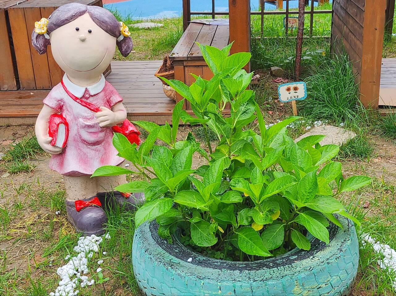 最美下雨天，“幼”与你相见——迈幼三园中班组家长开放日活动陈丹琴_html_2eeb8d43.jpg