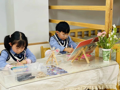 【生命迈幼·童年畅玩】趣玩春天，留住我的春天_html_170bd3bf.png