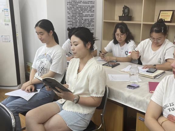 三园九月党小组学习新闻稿_html_m1e7eb9ee.jpg
