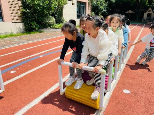【生命迈幼·校园新闻】“香”约端午，“粽”享童趣--迈幼一园端午节系列活动(1)_html_m170f9b0e.jpg