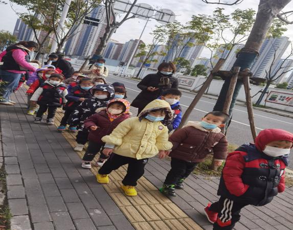 【生命迈幼】马路上的秘密_html_2938fdc0.jpg