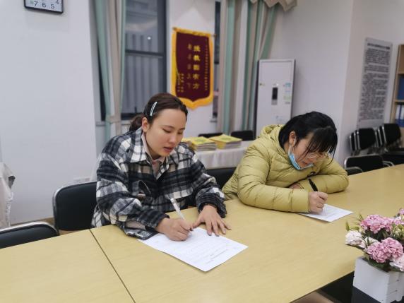 成长手册评比_html_m589f70f7.jpg