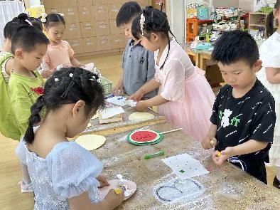 20230601【生活燕幼·园区动态】下庙分园：“六一暖童心，童年享童趣”——儿童节活动_html_m5195d8d0.jpg
